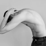 東雲怜弥の胸板で抱かれたい!女性むけAV男優の魅力的なボディを大量公開!