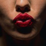 夏希まろんのキスシーンがやばすぎる！myfansでの彼女のプライベートセックスも大公開！